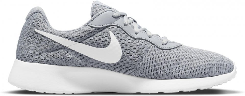 nike tanjun tanio
